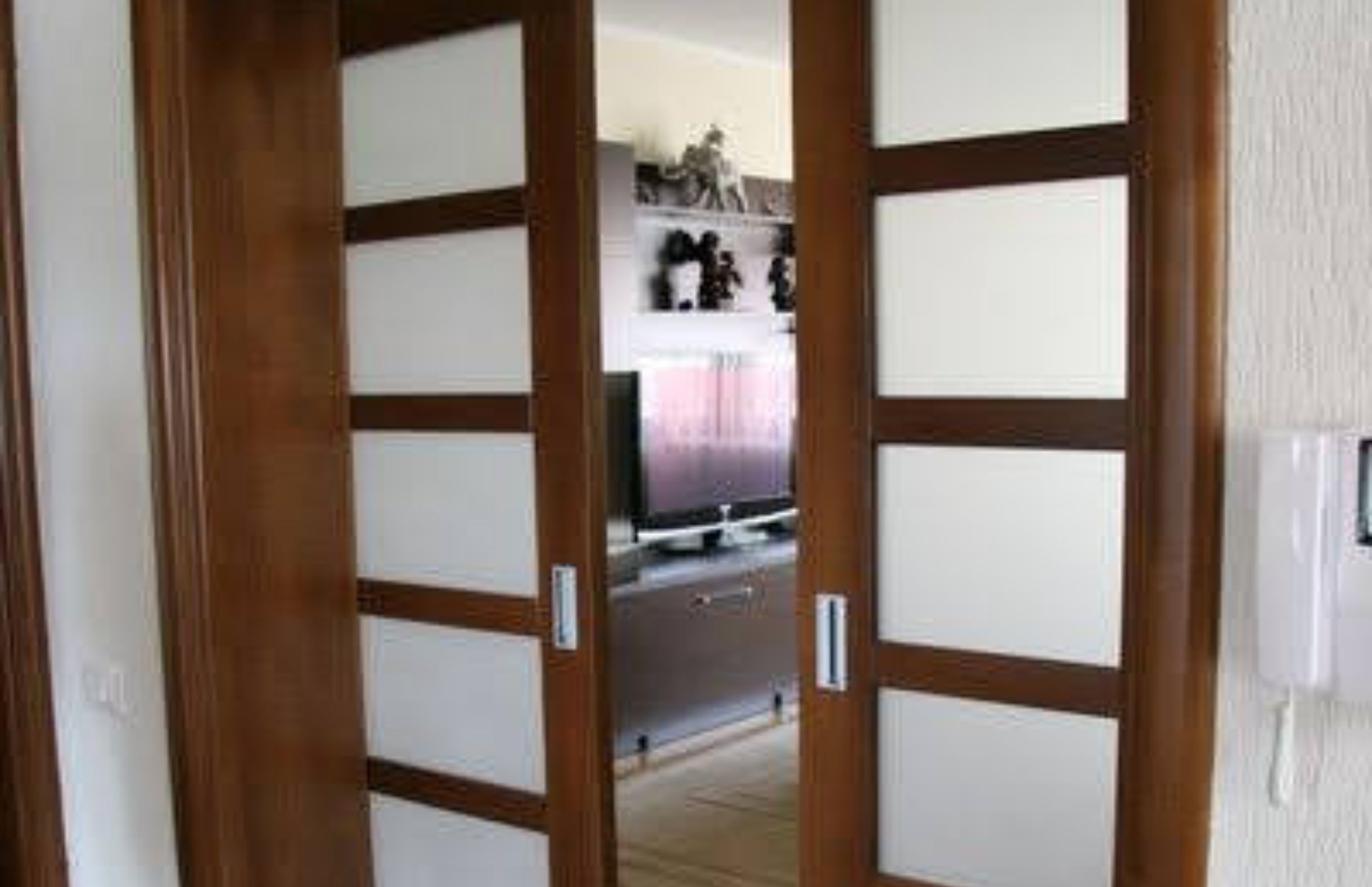 fabricantes de puertas en madera cota